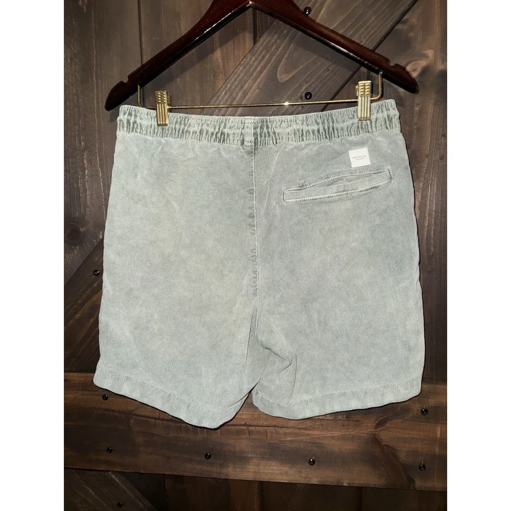 American Eagle Men's Small 6